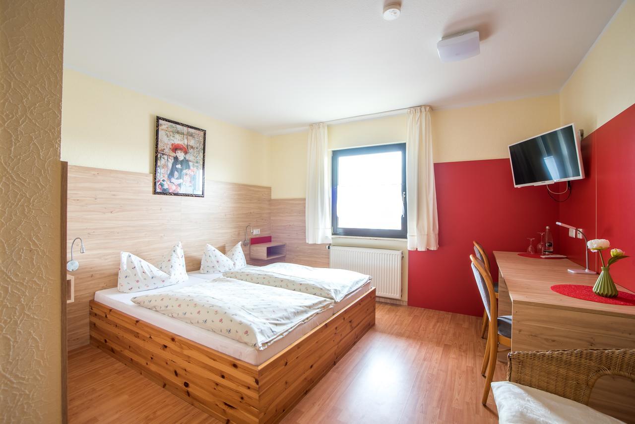 Hotel Schweizerhof Böbingen an der Rems Εξωτερικό φωτογραφία
