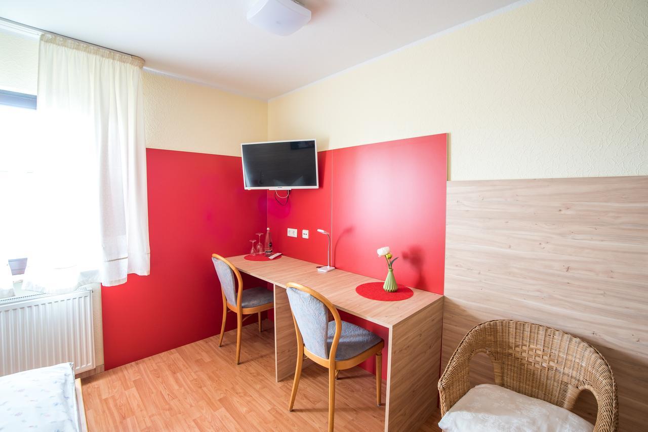 Hotel Schweizerhof Böbingen an der Rems Εξωτερικό φωτογραφία